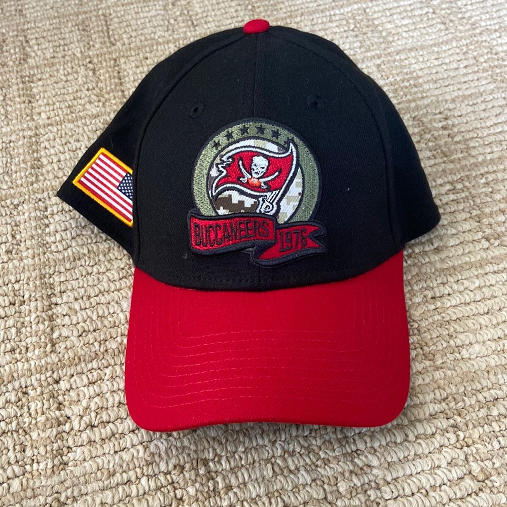 Tampa bay buccaneers hat / ball cap